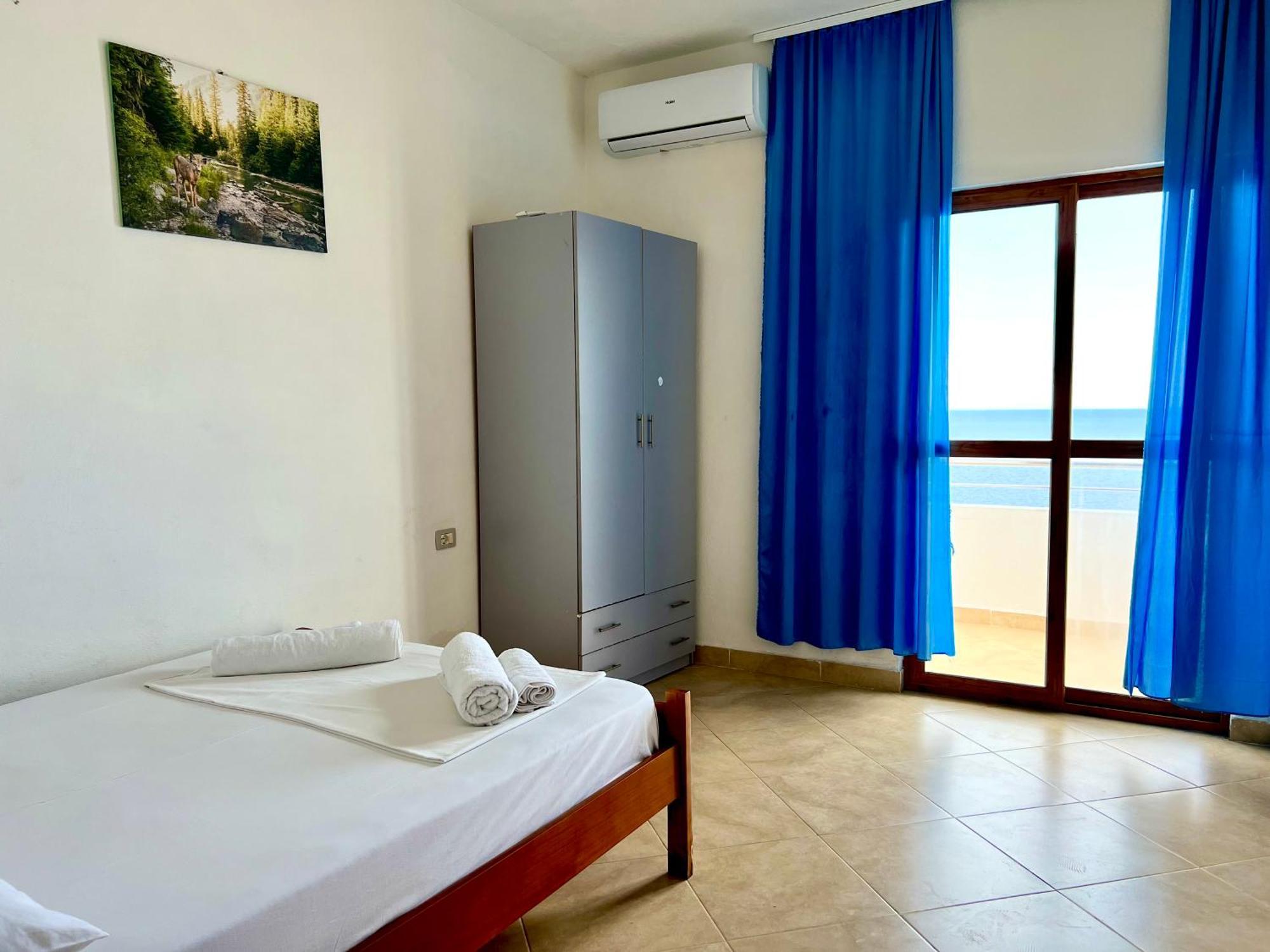 Redi'S Seaview Apartments Sarandë Exterior foto